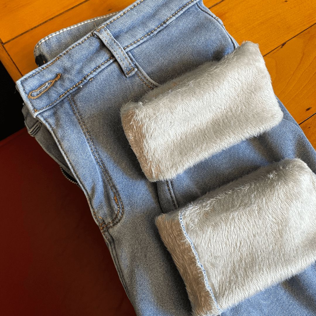 Pantalón Jeans Femenino con Elastano Forrado Forglows + Medias Térmicas