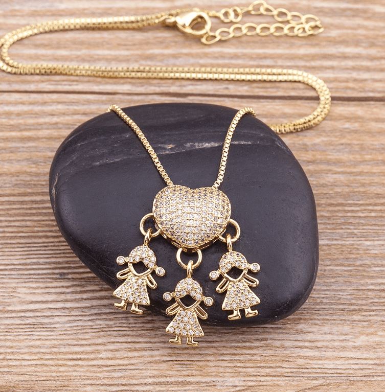 Collar Amor de Madre con Colgante Baño de Oro 18k